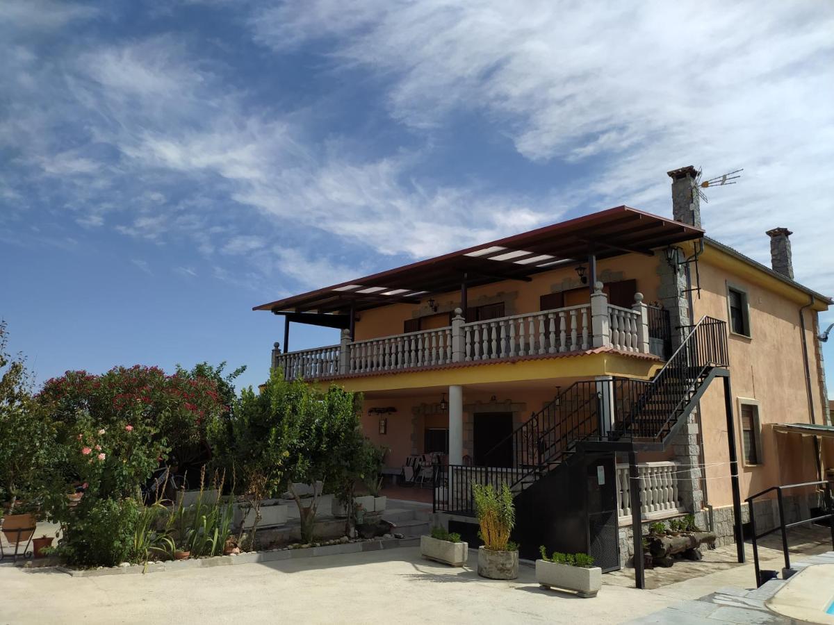 Casa Rural Mi Descanso Valdefuentes de Sangusín Exterior foto